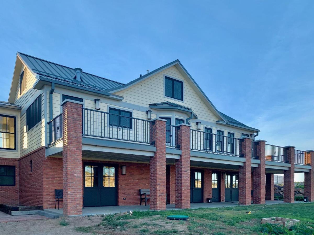 Annie'S Place Bed & Breakfast โบล์เดอร์ทาวน์ ภายนอก รูปภาพ
