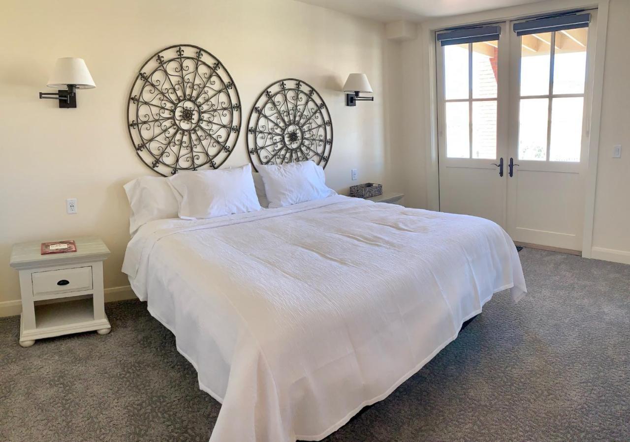 Annie'S Place Bed & Breakfast โบล์เดอร์ทาวน์ ภายนอก รูปภาพ