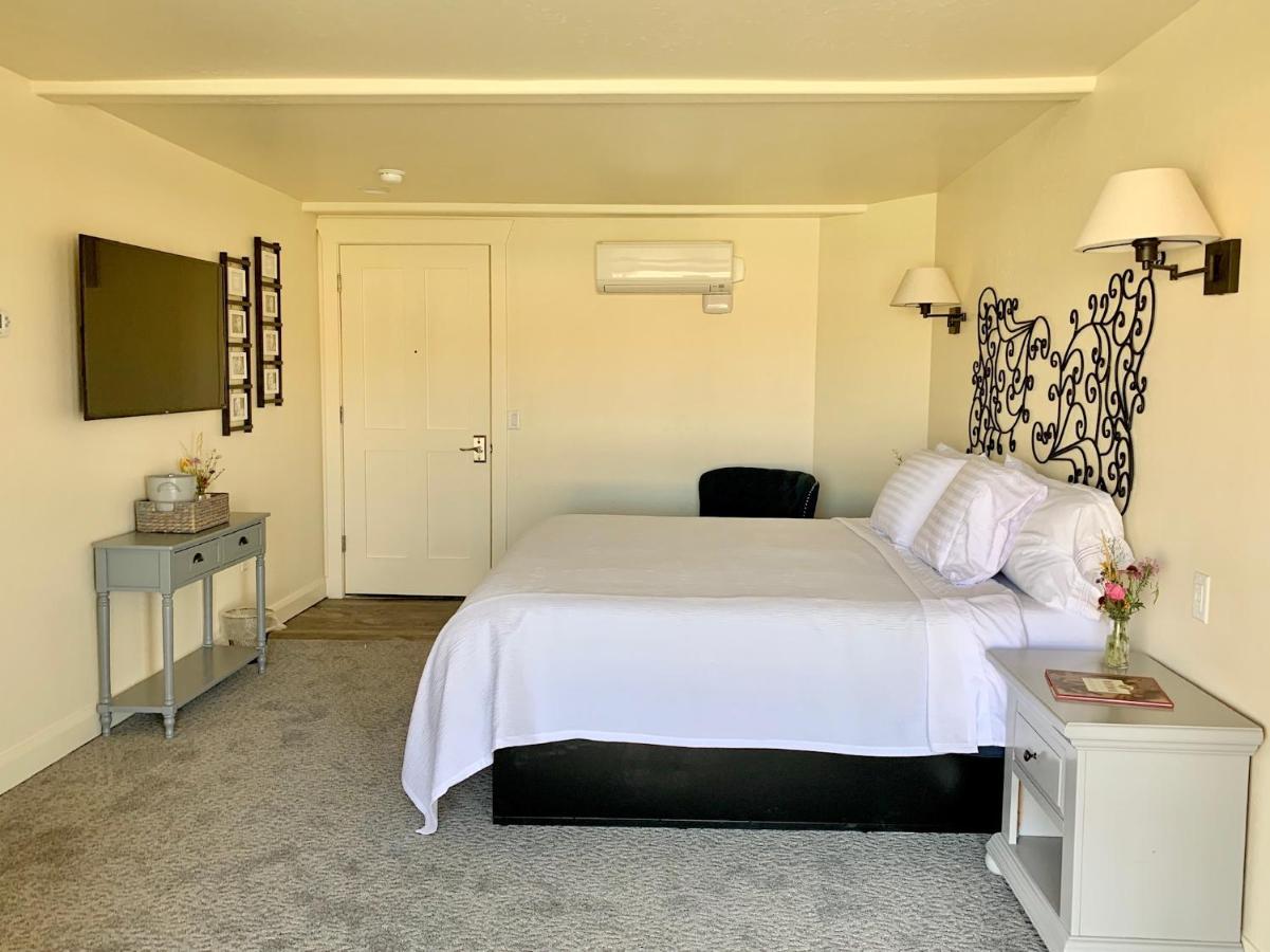 Annie'S Place Bed & Breakfast โบล์เดอร์ทาวน์ ภายนอก รูปภาพ