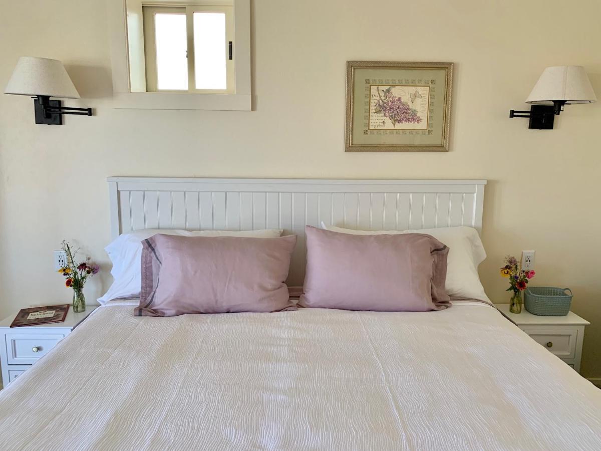 Annie'S Place Bed & Breakfast โบล์เดอร์ทาวน์ ภายนอก รูปภาพ