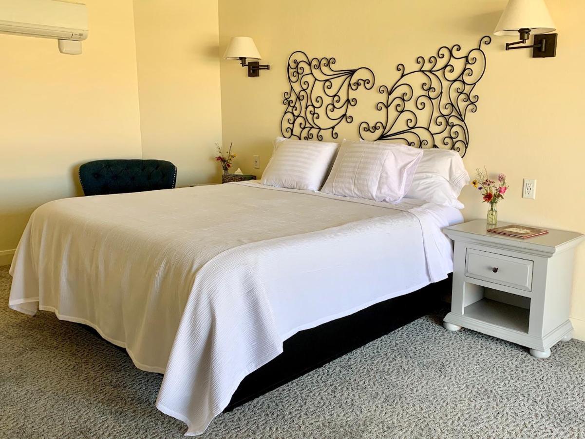 Annie'S Place Bed & Breakfast โบล์เดอร์ทาวน์ ภายนอก รูปภาพ