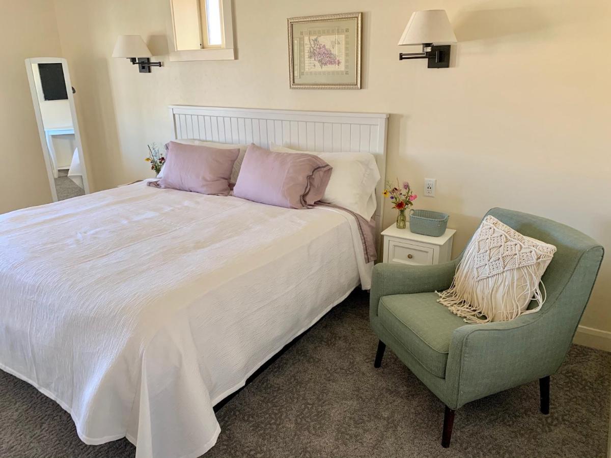 Annie'S Place Bed & Breakfast โบล์เดอร์ทาวน์ ภายนอก รูปภาพ