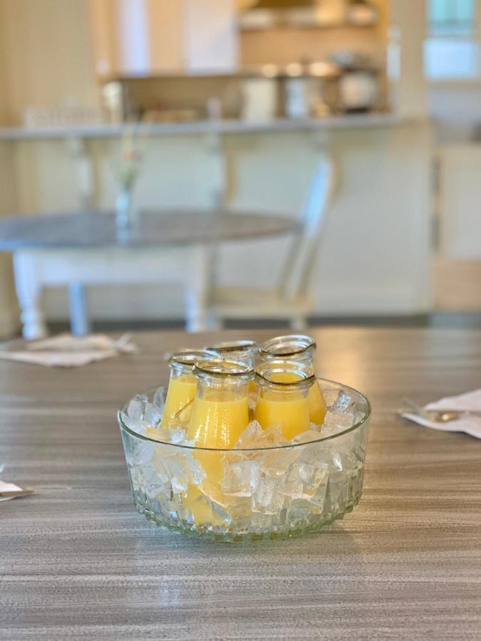 Annie'S Place Bed & Breakfast โบล์เดอร์ทาวน์ ภายนอก รูปภาพ